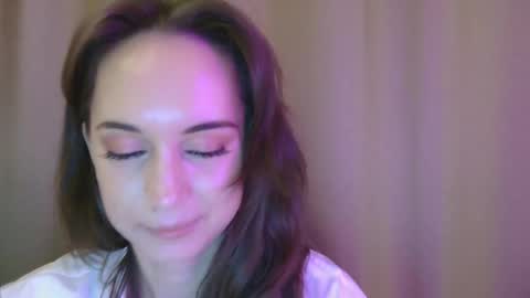 Una online show from 10-25-25, 01:40