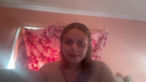 Snapshot of veranikimi chatting on 06-12-26, 08:30 veranikimi online show from 06-12-26, 08:30