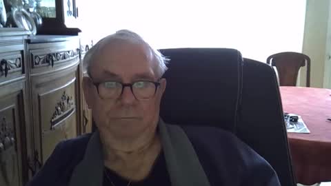 Snapshot of vergne50 chatting on 05-19-26, 04:52 vergne50 online show from 05-19-26, 04:52