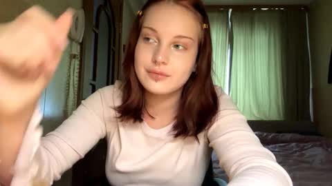 Snapshot of vernettakurcaba chatting on 03-04-26, 11:16 Lily online show from 03-04-26, 11:16