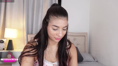 Snapshot of vero_cam chatting on 01-05-25, 01:03 vero_cam online show from 01-05-25, 01:03