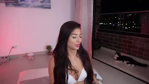 Snapshot of vero_cam chatting on 02-27-25, 12:54 vero_cam online show from 02-27-25, 12:54