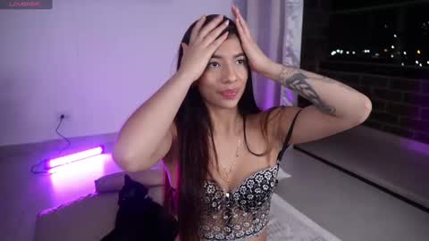 Snapshot of vero_cam chatting on 03-11-25, 05:05 vero_cam online show from 03-11-25, 05:05