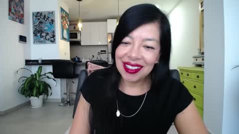 Snapshot of vero_milf chatting on 01-19-25, 10:28 vero_milf online show from 01-19-25, 10:28