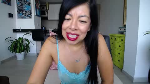 Snapshot of vero_milf chatting on 02-22-25, 07:25 vero_milf online show from 02-22-25, 07:25