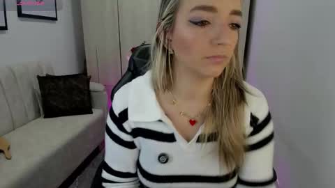Snapshot of veromars_ chatting on 02-18-26, 02:13 Catalina online show from 02-18-26, 02:13
