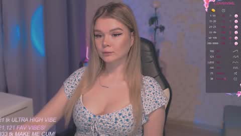 Snapshot of veronaaura chatting on 11-21-25, 12:10 Tiffany online show from 11-21-25, 12:10