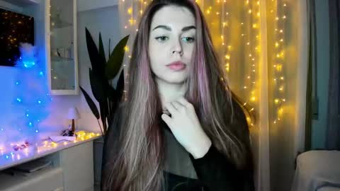 Lolitalolz online show from 12-31-24, 07:07