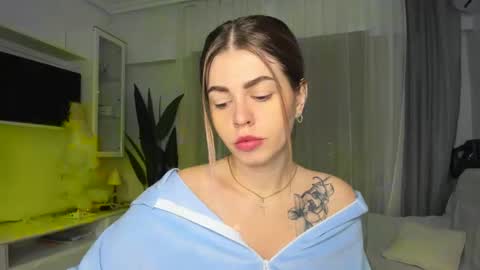 Lolitalolz online show from 01-08-25, 04:33