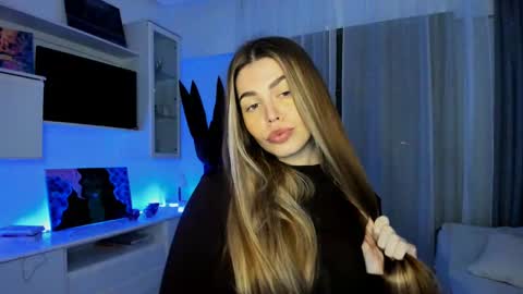 Lolitalolz online show from 01-16-25, 10:02