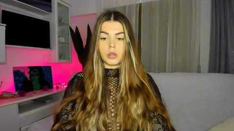 Lolitalolz online show from 03-01-25, 04:44