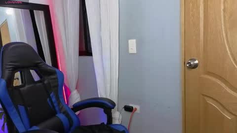 veronica_118 online show from 05-05-26, 01:24