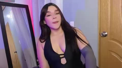veronica_118 online show from 06-14-26, 04:47