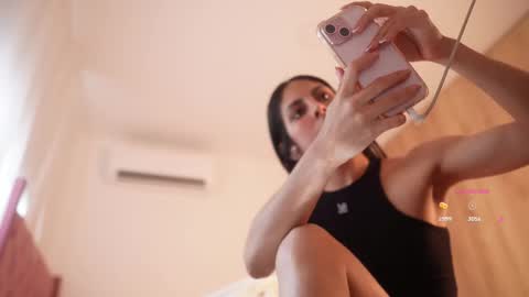 Veronica online show from 02-24-26, 03:10