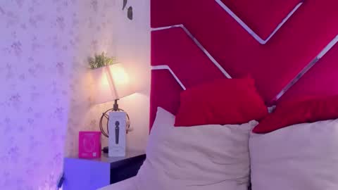 Veronica Olson online show from 09-21-25, 10:00