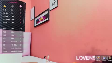 Veronica online show from 12-25-24, 03:49