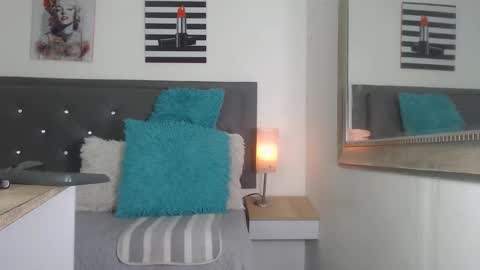 Snapshot of veronica_santanaa chatting on 03-28-26, 07:46 Veronica online show from 03-28-26, 07:46