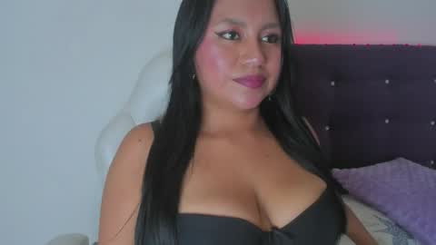 veronicaa_squirt online show from 04-16-26, 12:00