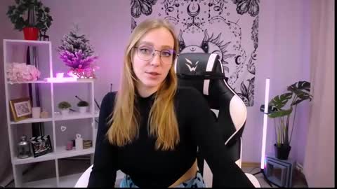 VERONICA online show from 02-13-25, 09:30