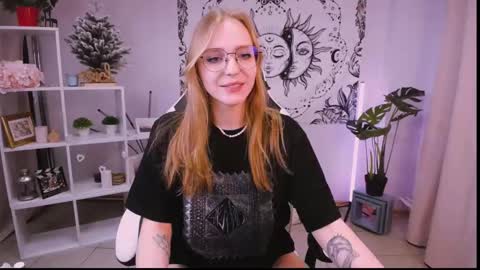 VERONICA online show from 02-16-25, 10:10