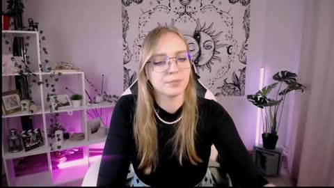 VERONICA online show from 02-27-25, 11:20