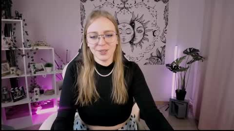 VERONICA online show from 02-28-25, 05:26