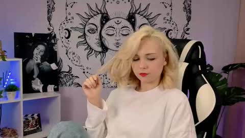 VERONICA online show from 09-16-25, 04:35
