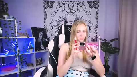 VERONICA online show from 09-18-25, 11:01