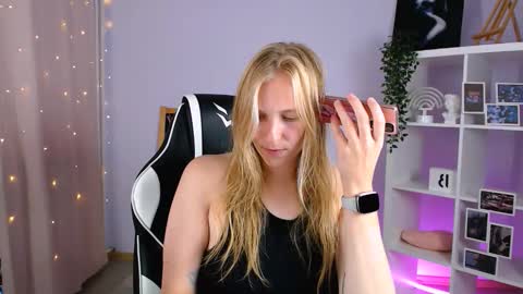 VERONICA online show from 09-20-25, 09:43