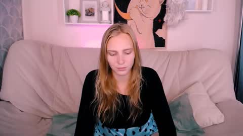VERONICA online show from 09-23-25, 11:13