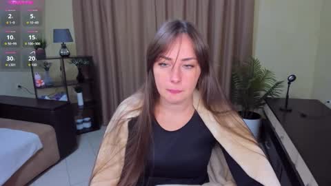 Veronica online show from 09-15-25, 10:37