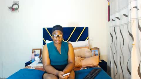 veronicarod1 online show from 02-12-26, 01:22