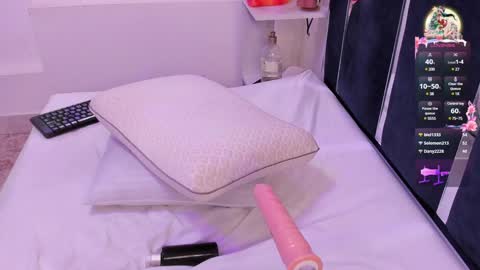 Veronica online show from 12-30-24, 05:44