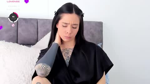 Snapshot of veronicatonu chatting on 02-23-25, 06:56 VeronicaTonu online show from 02-23-25, 06:56