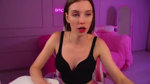 Veronica online show from 09-16-25, 07:04