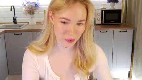Veronika online show from 11-04-25, 05:01