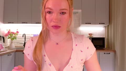 Veronika online show from 06-24-26, 08:41