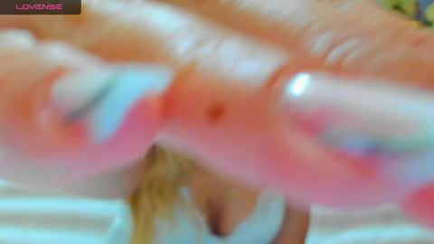 Snapshot of verrasweet4u chatting on 05-26-26, 02:29 VerraSweet4u online show from 05-26-26, 02:29