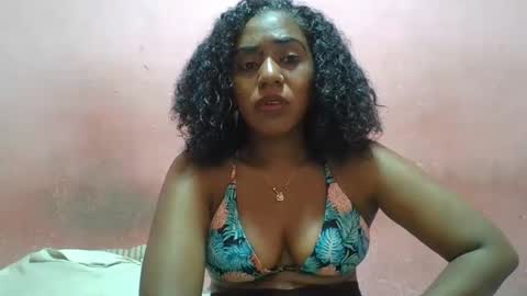 Snapshot of verronique1511 chatting on 01-19-25, 07:04 verronique1511 online show from 01-19-25, 07:04