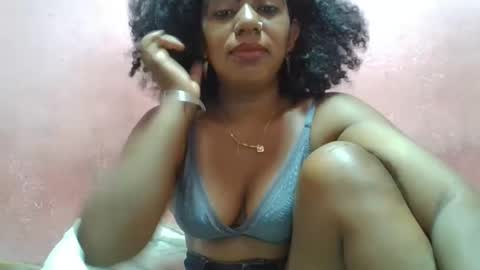 Snapshot of verronique1511 chatting on 01-21-25, 06:11 verronique1511 online show from 01-21-25, 06:11