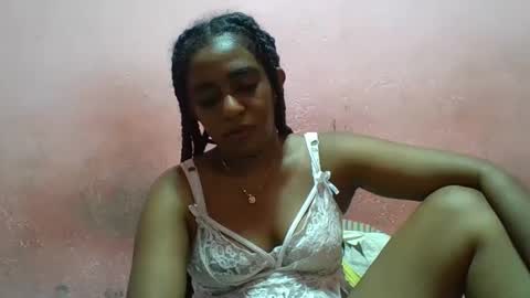 Snapshot of verronique1511 chatting on 01-27-25, 10:06 verronique1511 online show from 01-27-25, 10:06