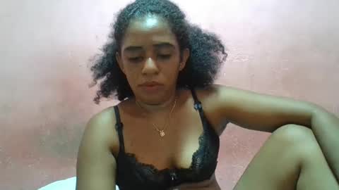 Snapshot of verronique1511 chatting on 01-29-25, 09:28 verronique1511 online show from 01-29-25, 09:28