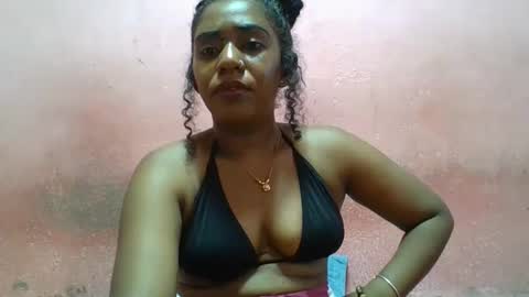 Snapshot of verronique1511 chatting on 02-07-25, 10:29 verronique1511 online show from 02-07-25, 10:29