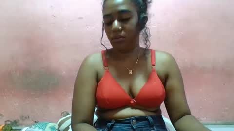 Snapshot of verronique1511 chatting on 02-09-25, 10:53 verronique1511 online show from 02-09-25, 10:53