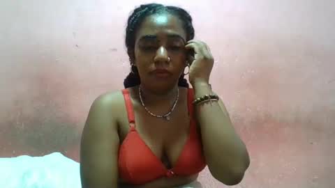 Snapshot of verronique1511 chatting on 02-10-25, 05:36 verronique1511 online show from 02-10-25, 05:36