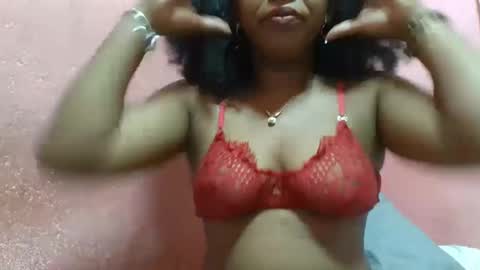 Snapshot of verronique1511 chatting on 02-14-25, 08:05 verronique1511 online show from 02-14-25, 08:05