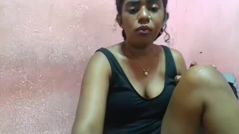 Snapshot of verronique1511 chatting on 02-16-25, 12:43 verronique1511 online show from 02-16-25, 12:43