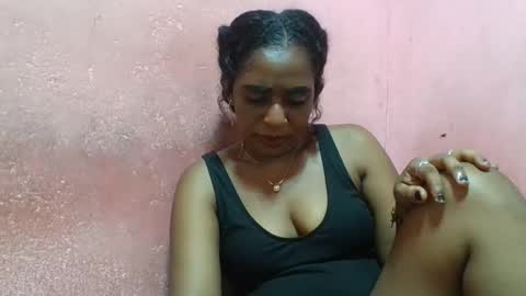 Snapshot of verronique1511 chatting on 02-16-25, 06:54 verronique1511 online show from 02-16-25, 06:54