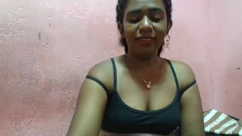 Snapshot of verronique1511 chatting on 02-20-25, 04:14 verronique1511 online show from 02-20-25, 04:14