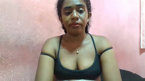 Snapshot of verronique1511 chatting on 02-21-25, 11:01 verronique1511 online show from 02-21-25, 11:01
